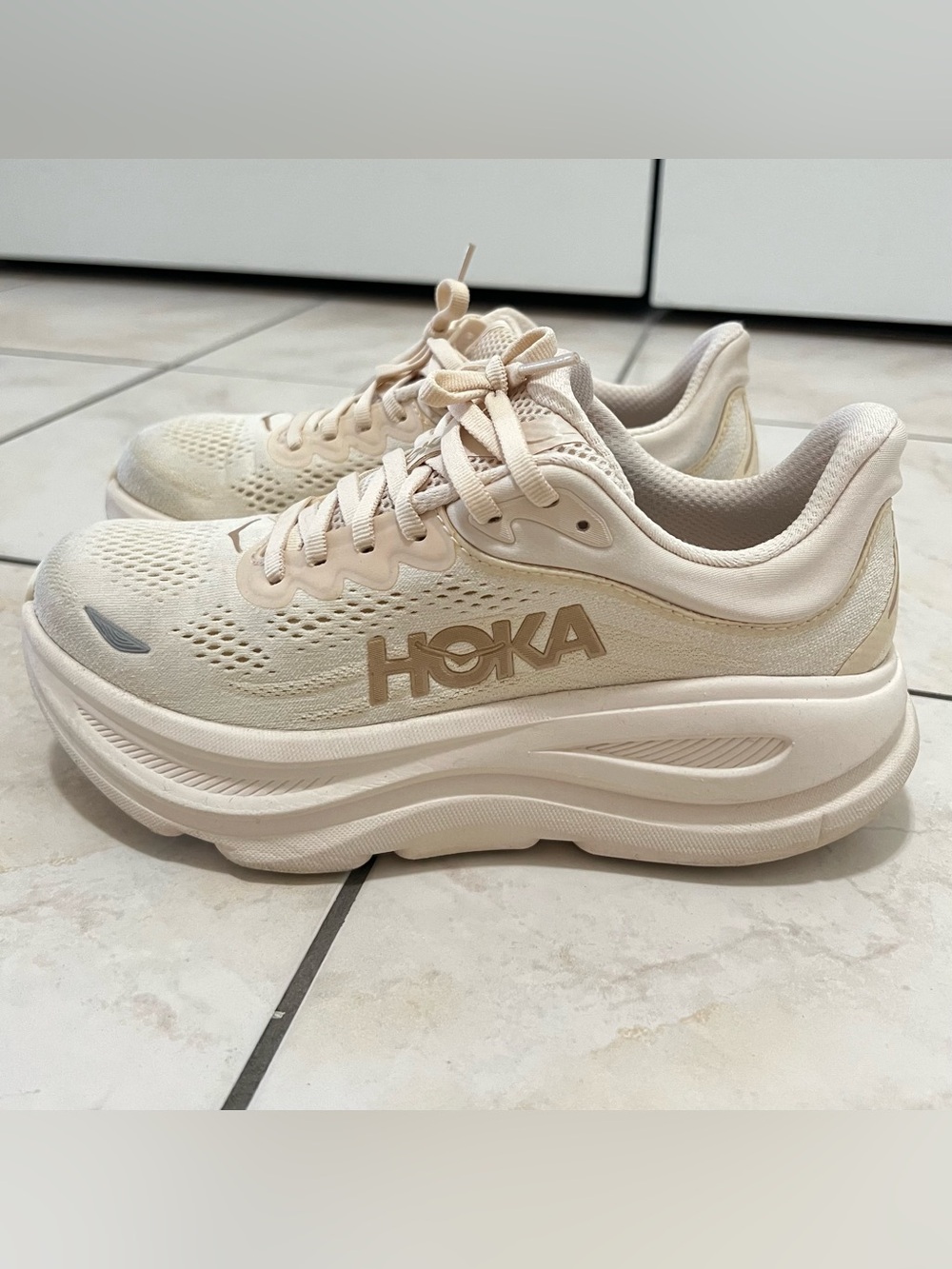 Hoka Women's Cream Bondin9 Sneakers